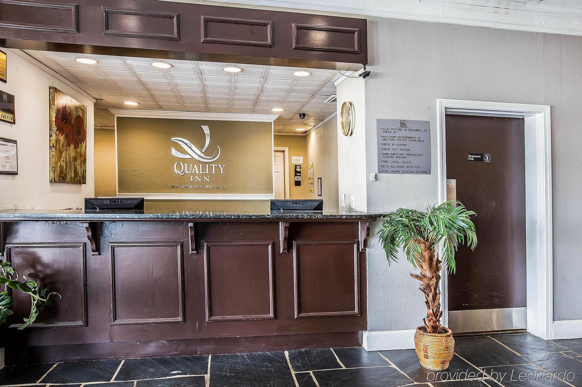 Greenville Inn & Suites Exterior foto