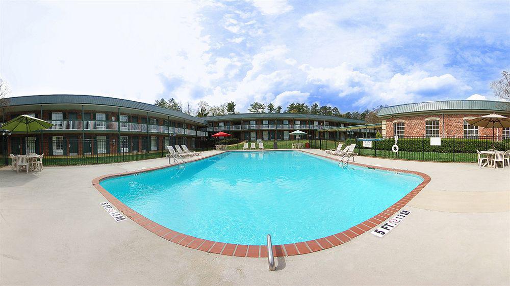 Greenville Inn & Suites Exterior foto
